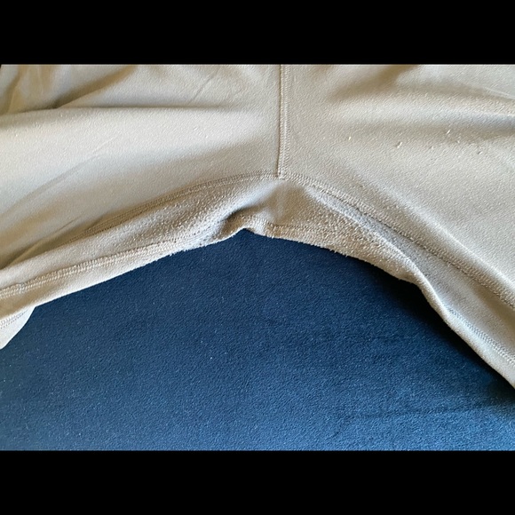 Lululemon Align 28 inch - Picture 3 of 3